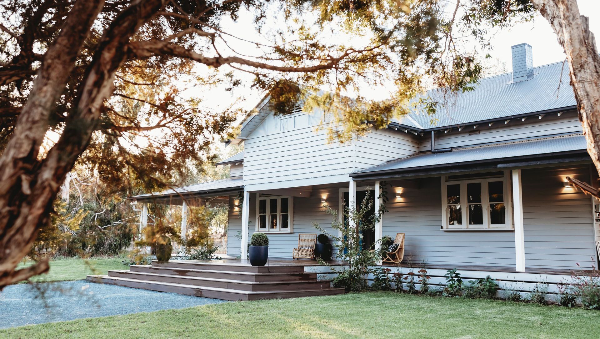 Annies Farm House banner