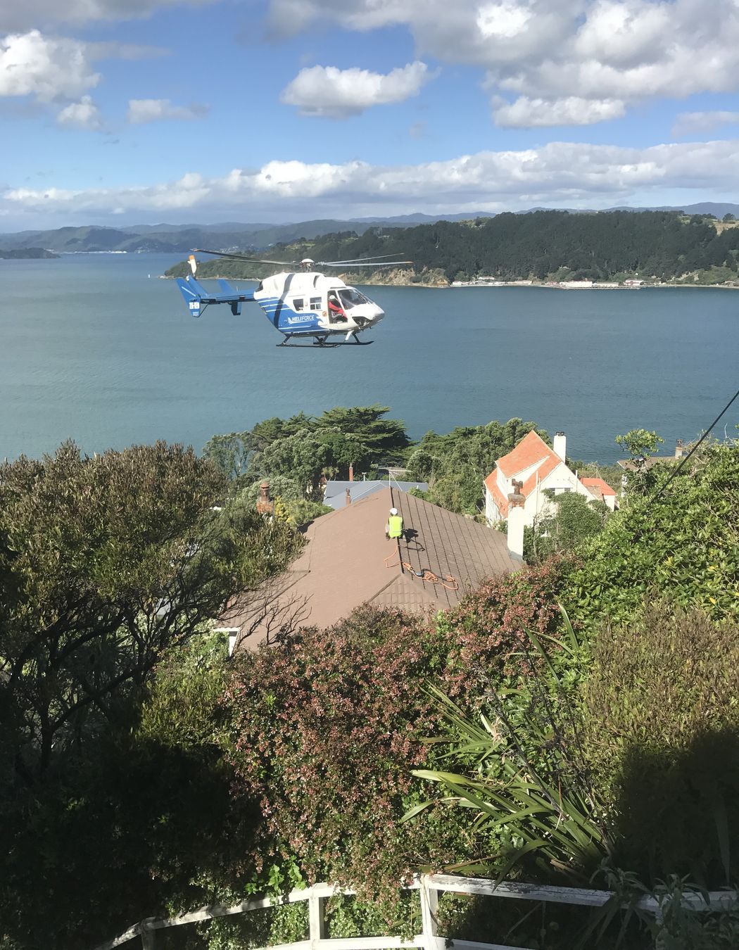 Helicopter - Crane lifts