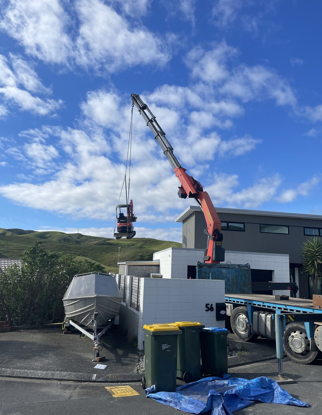 Helicopter - Crane lifts