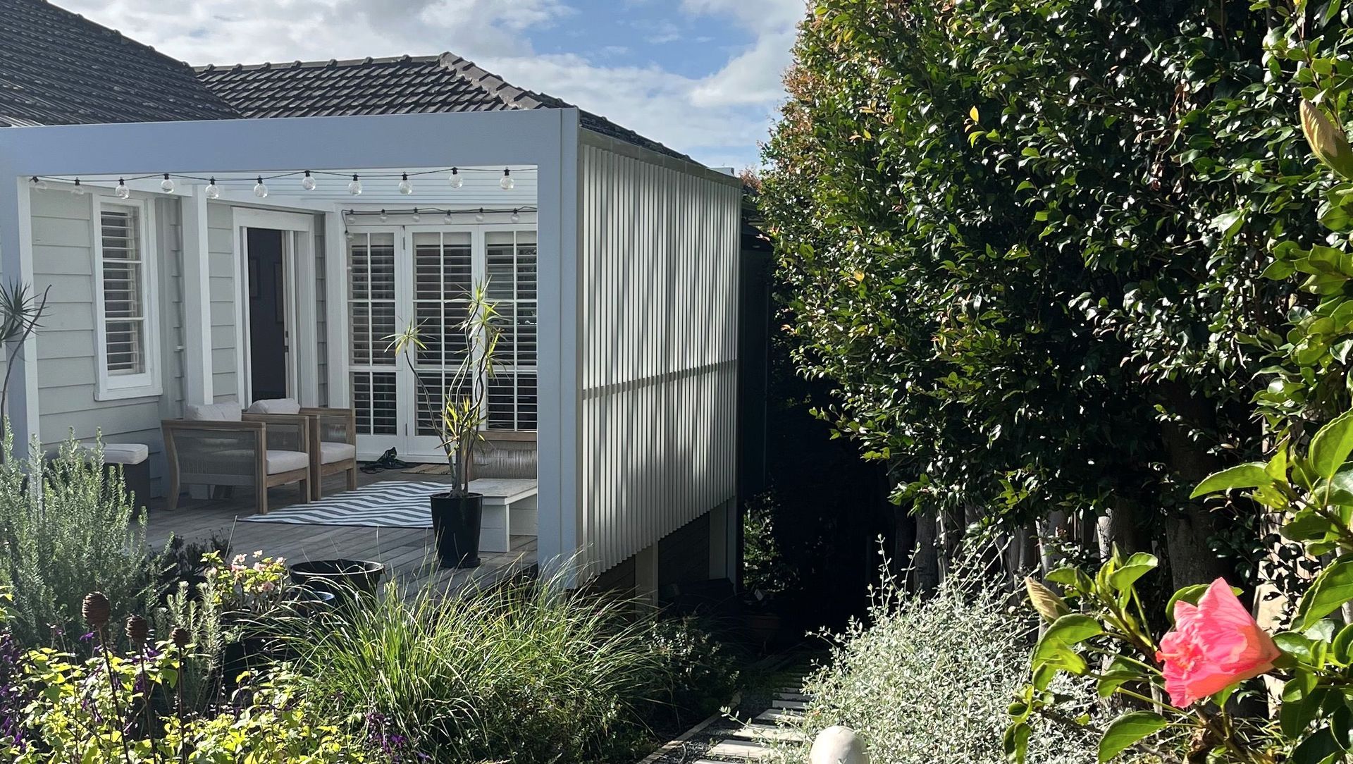 Perennial Powhiri banner