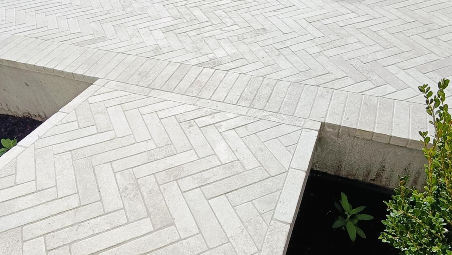 Damn Good Tiling - Outdoor landscape tiling banner