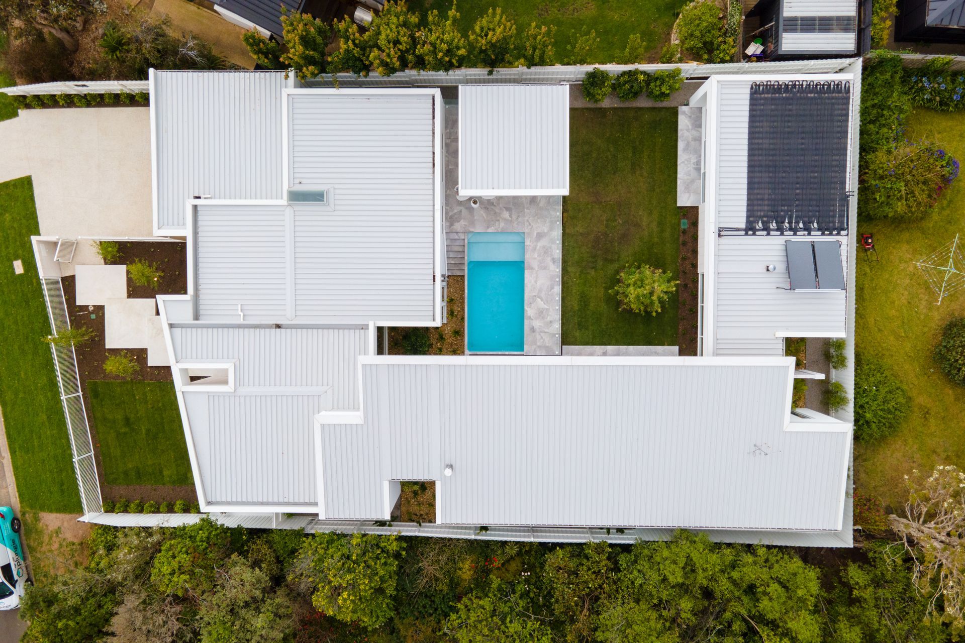 Latitude 37, Wimborne Ave