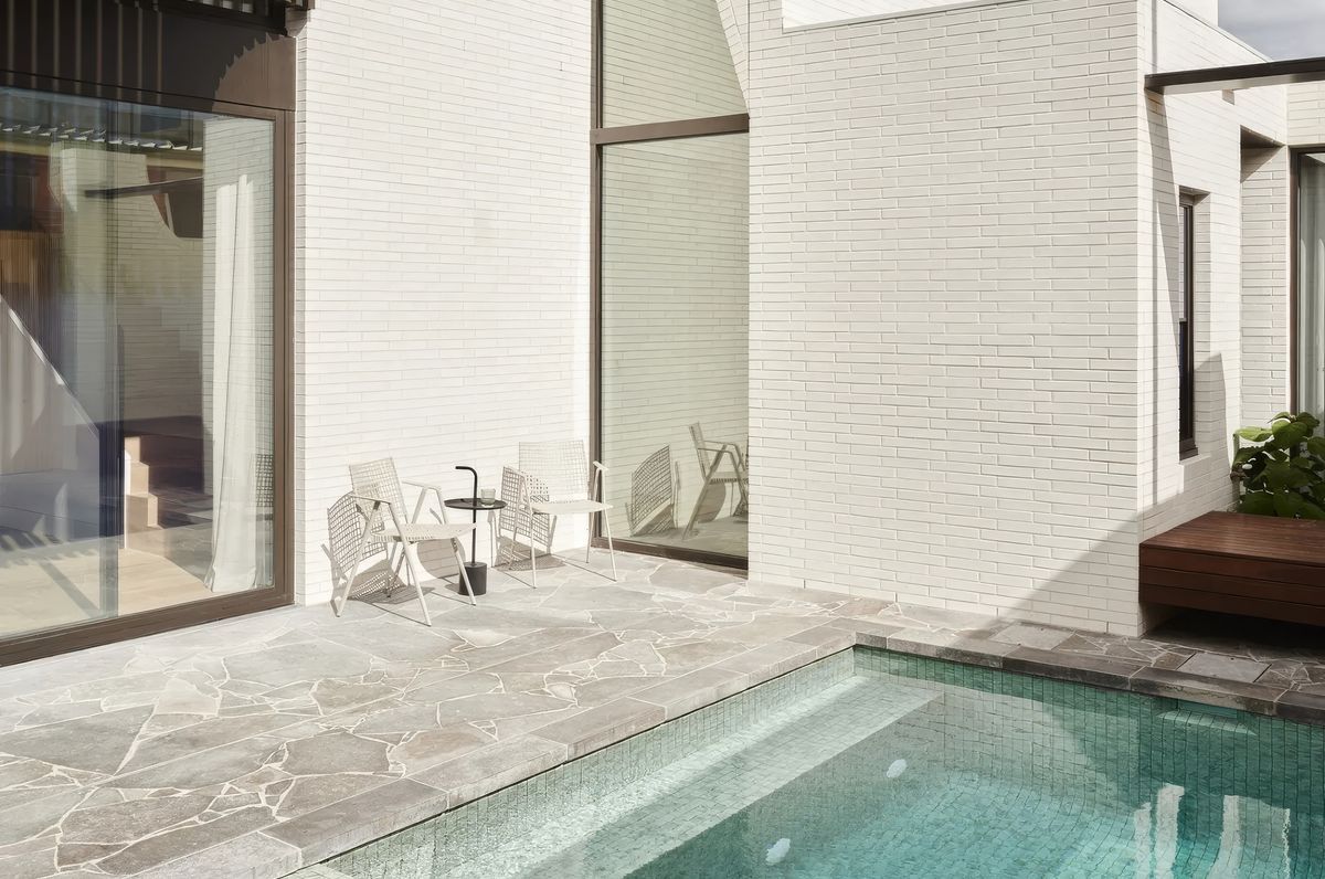 Lynch Residence