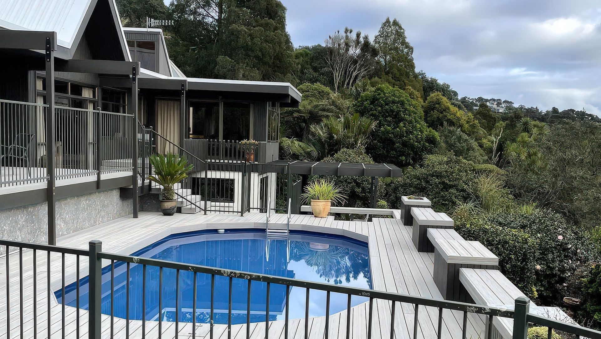 Atarua Gardens – Auckland banner