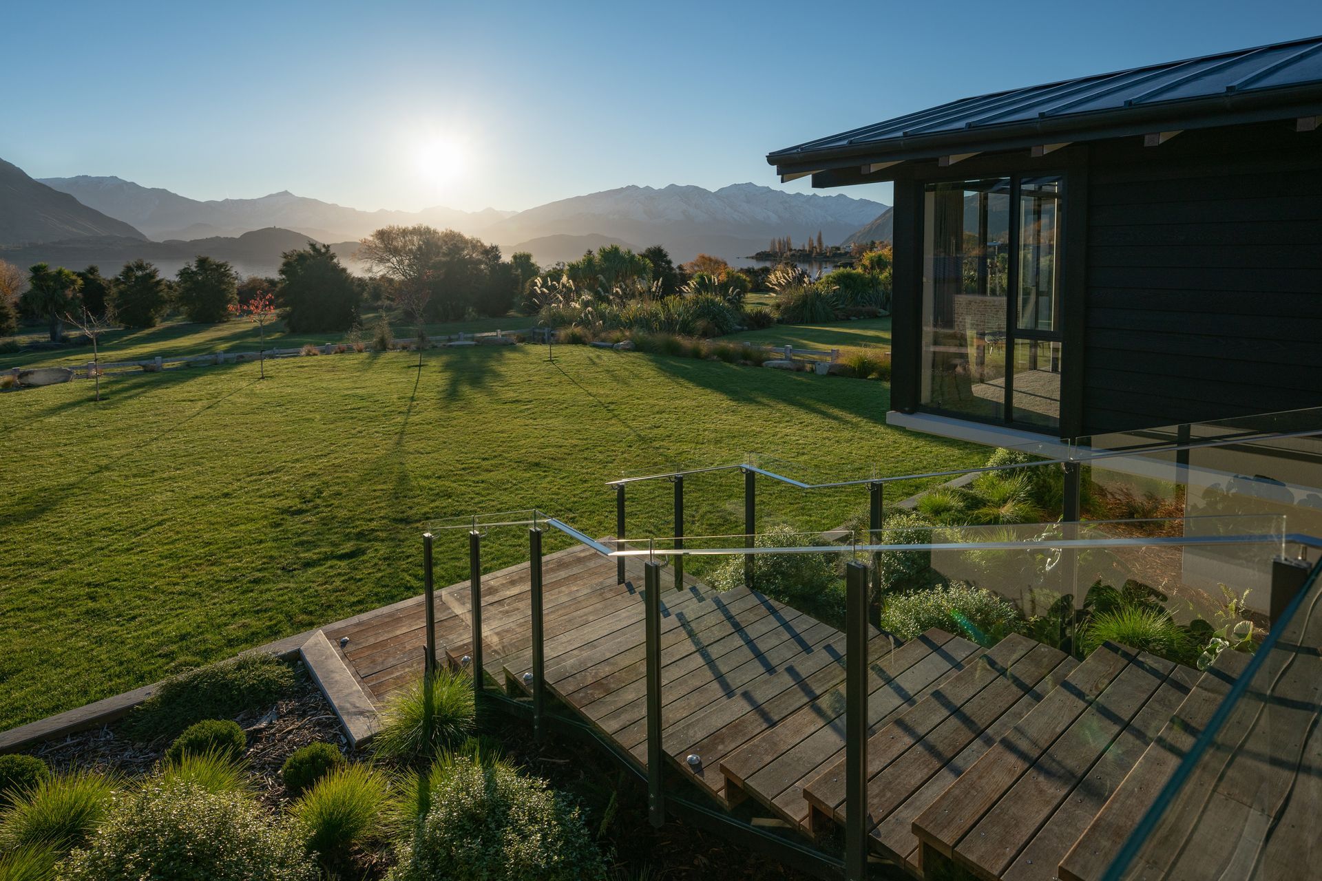 Lucy's Way - Calder Residence
