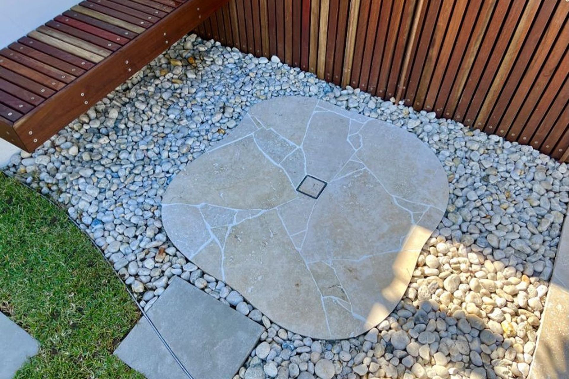 NATURAL STONE WITH TIMBER BENCH