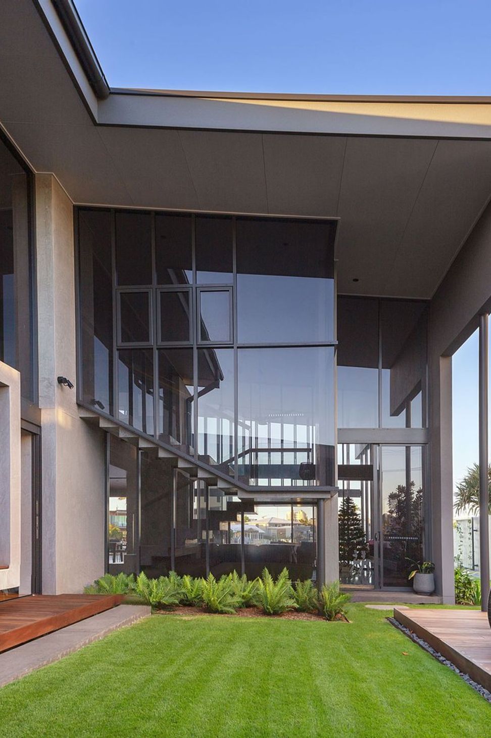 Mooloolaba: QLD - Residential