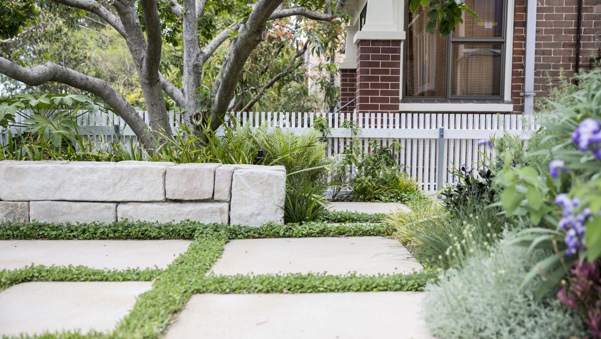 Howley Street banner