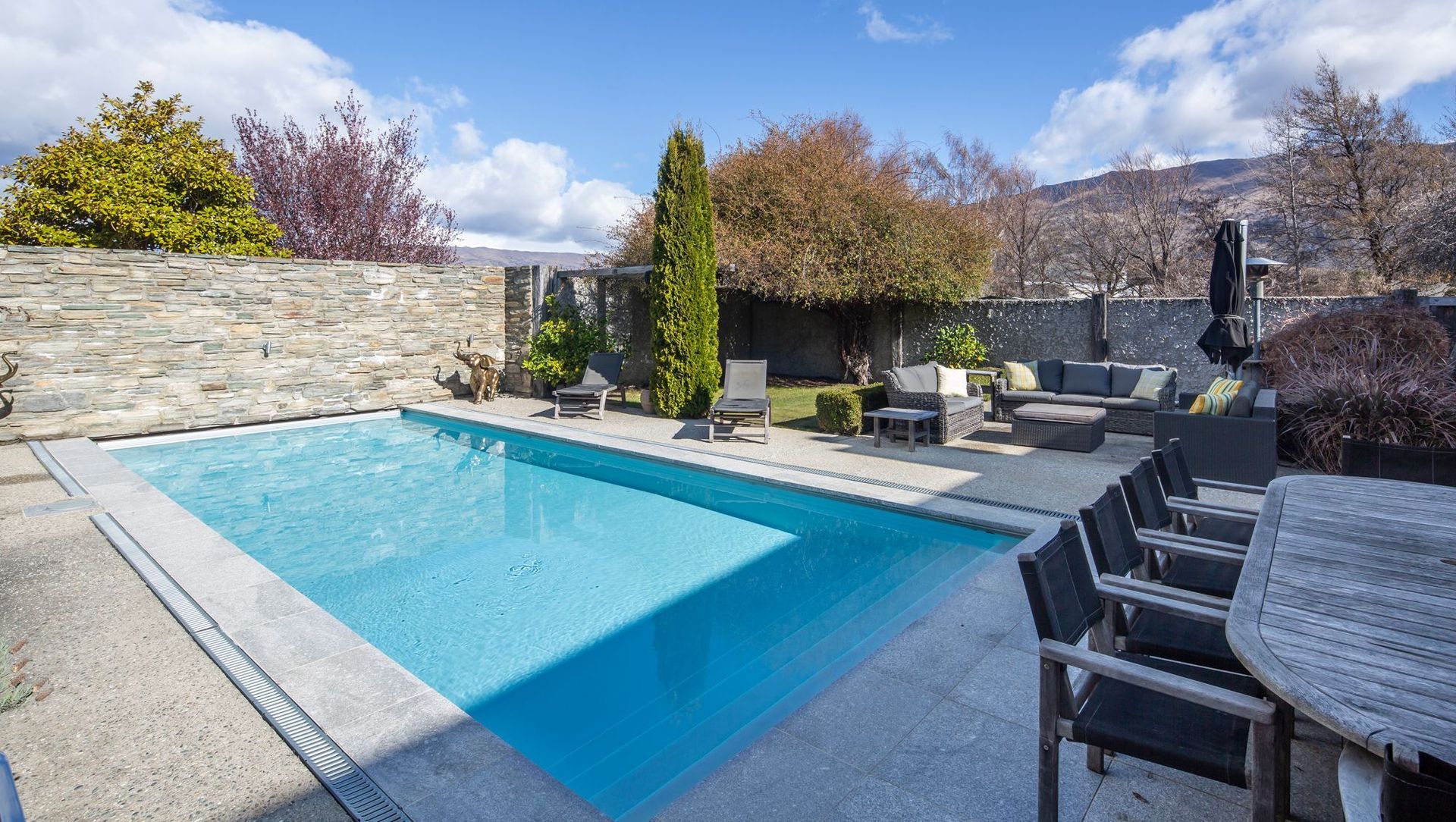 Central Otago Family Pool banner