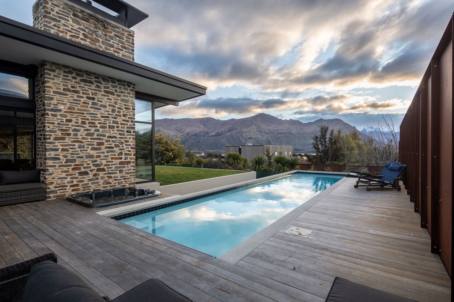 Custom Swimming Pool Lake Wanaka