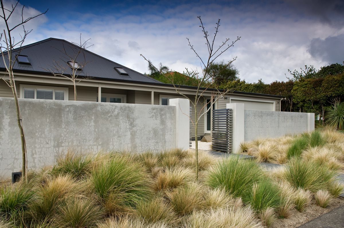 Pt Chev Modernist Garden