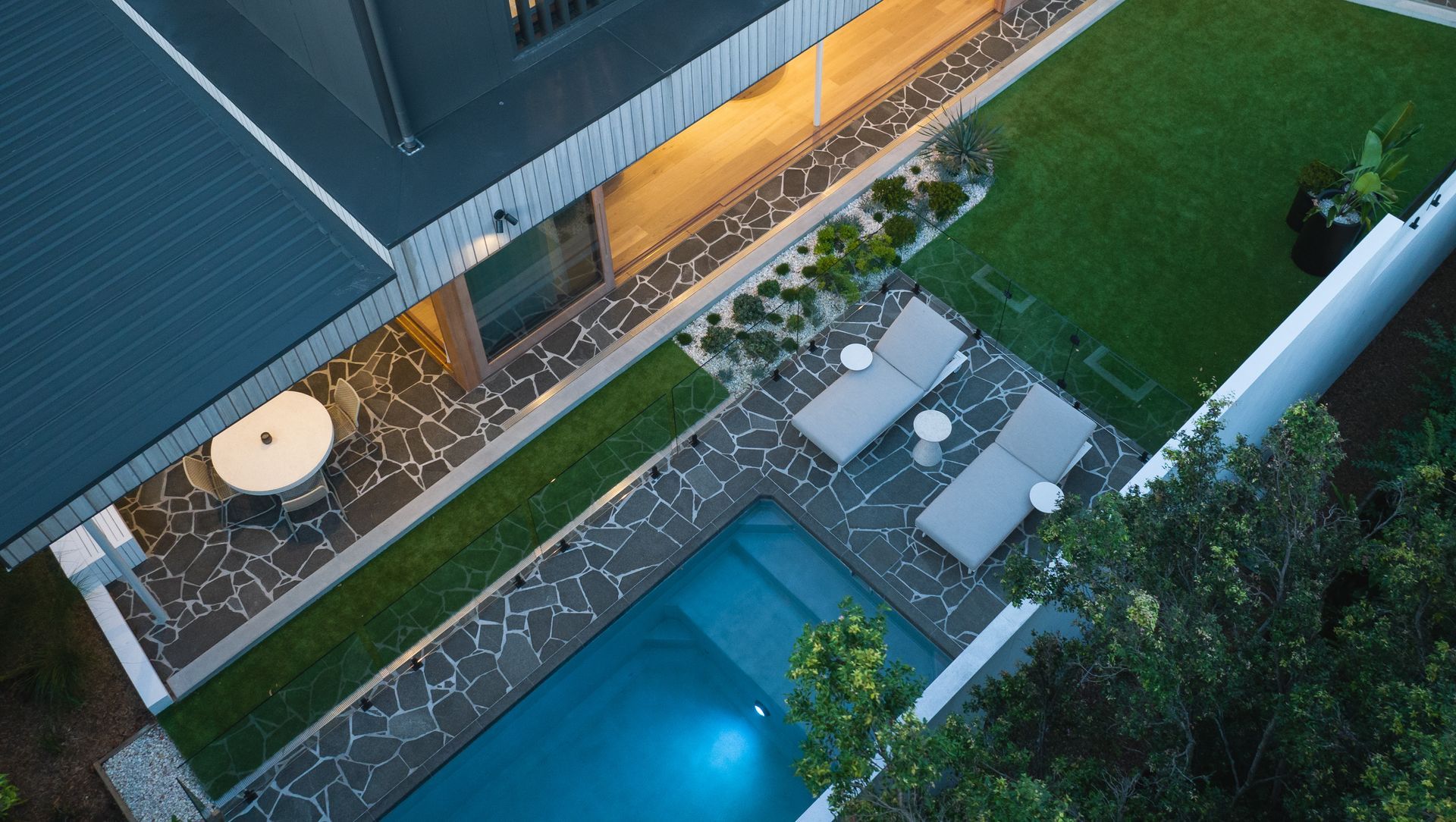 Amiri by Graya banner