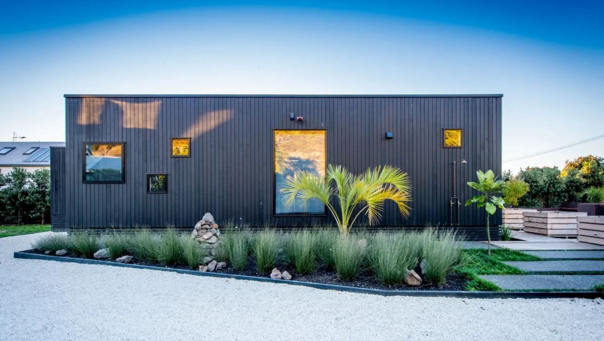 Esplanande, Sumner banner