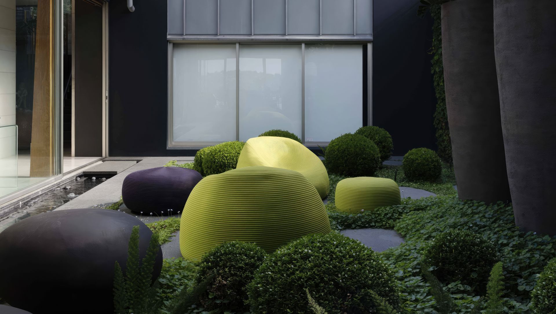 Harbourside Courtyard banner