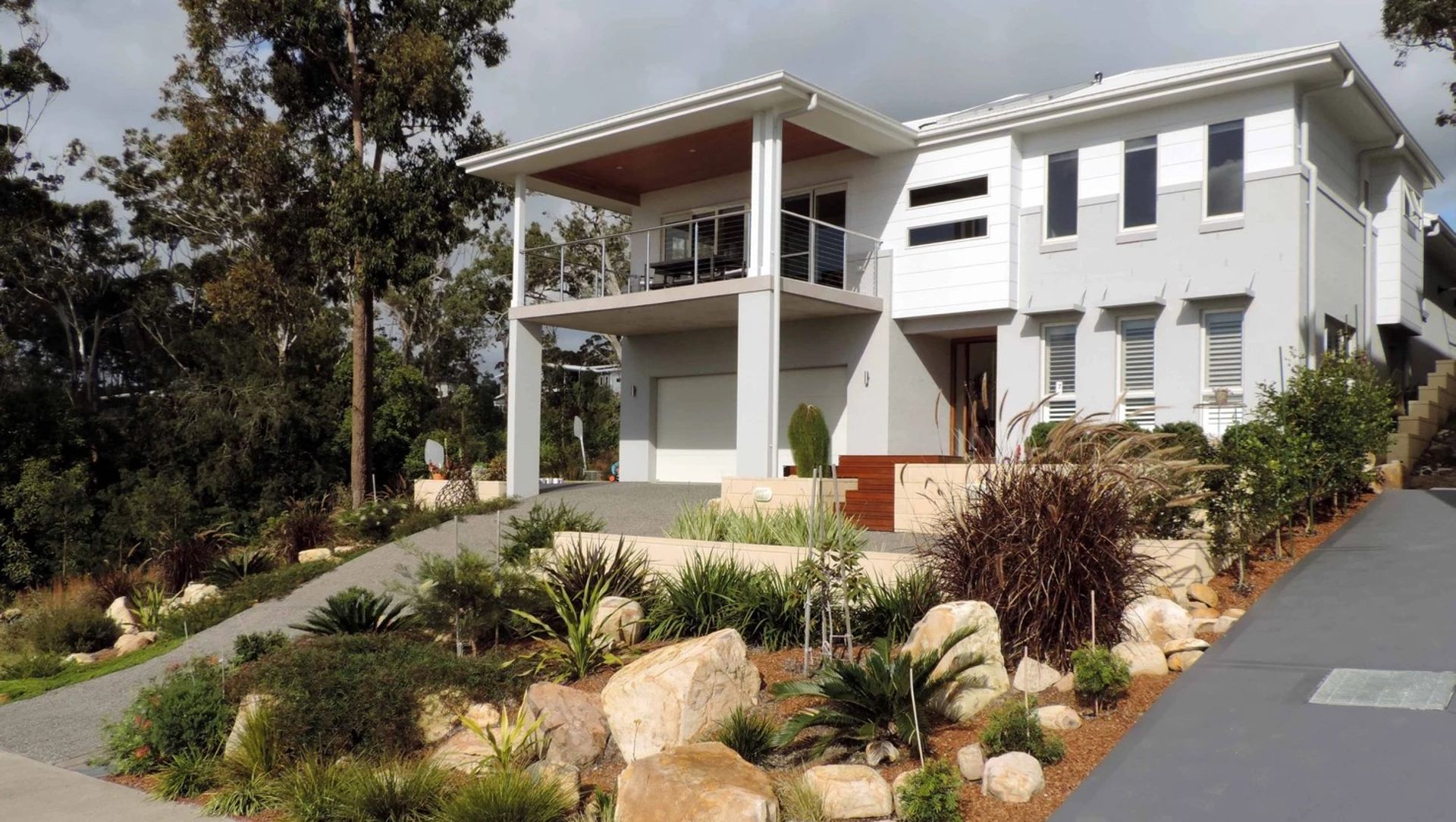 Contemporary Native Garden banner