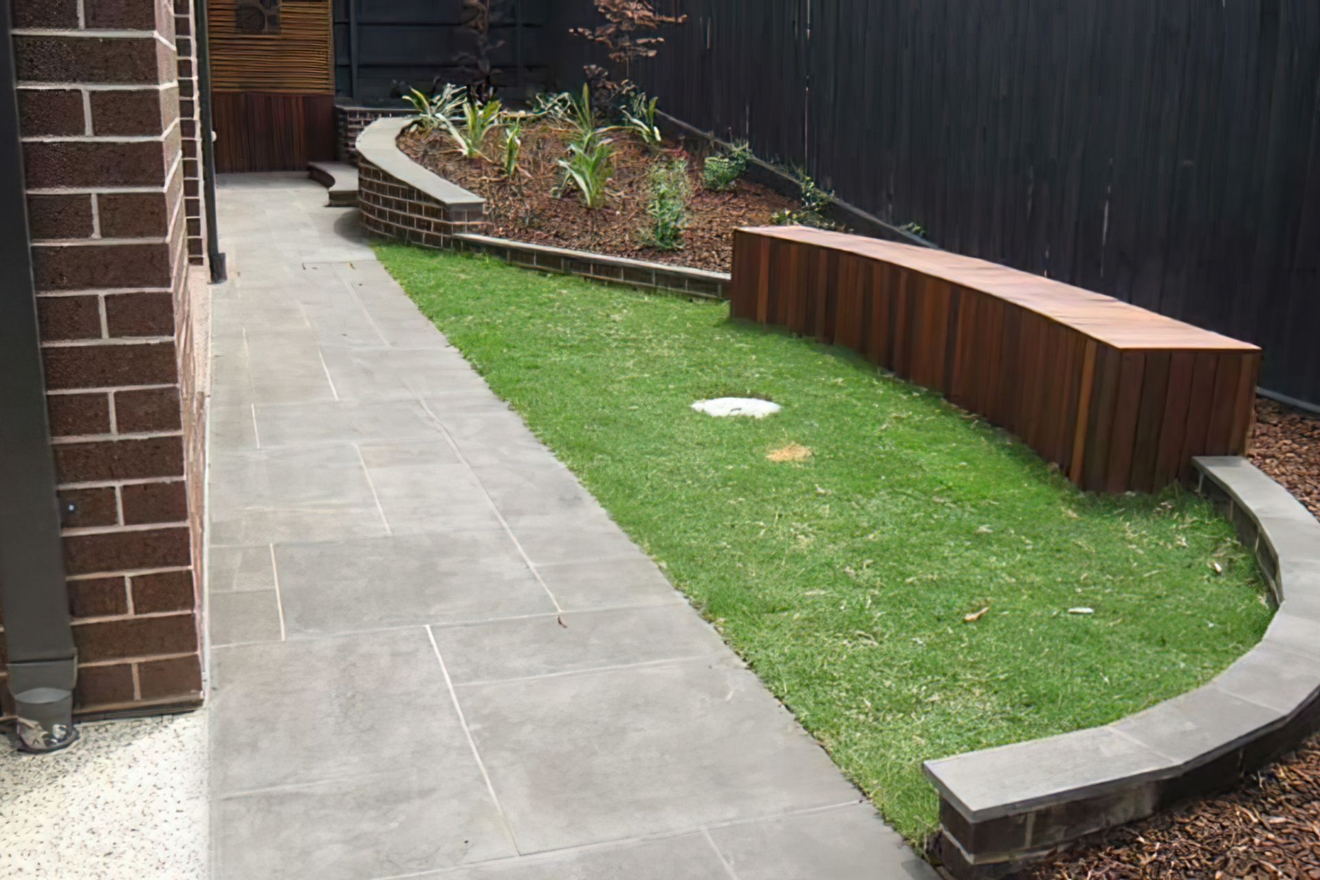 Viewbank rear landscape AFTER