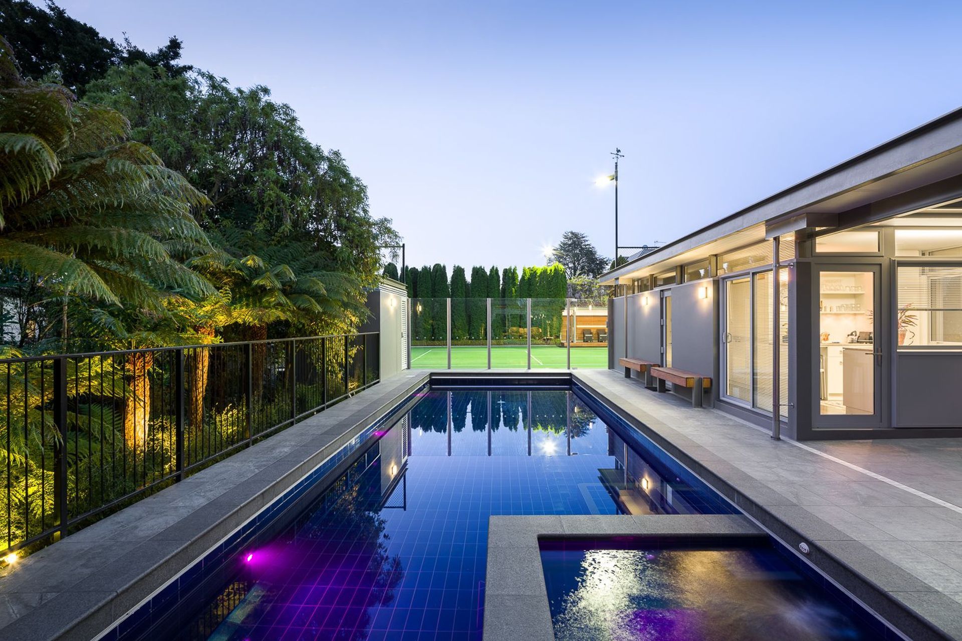 Holmwood Road, Merivale