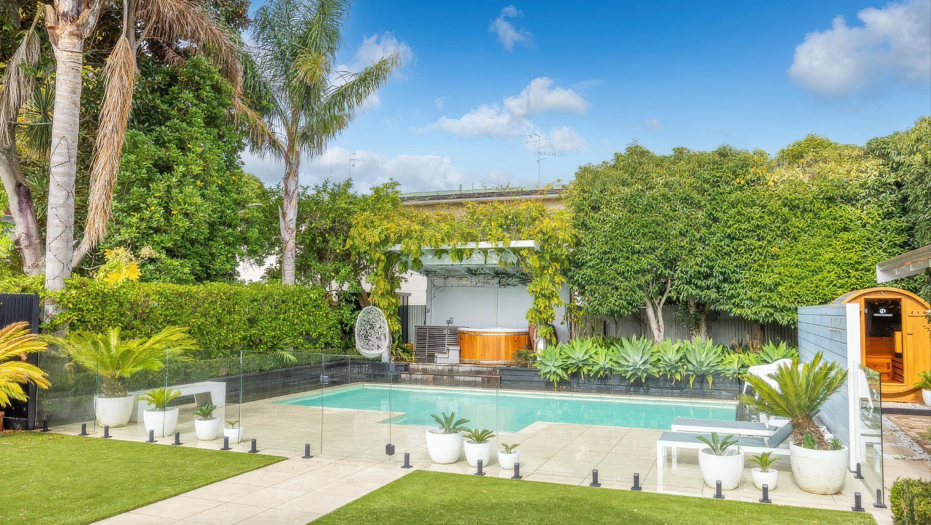 Shaded Nook to Bright & Breezy Retreat banner