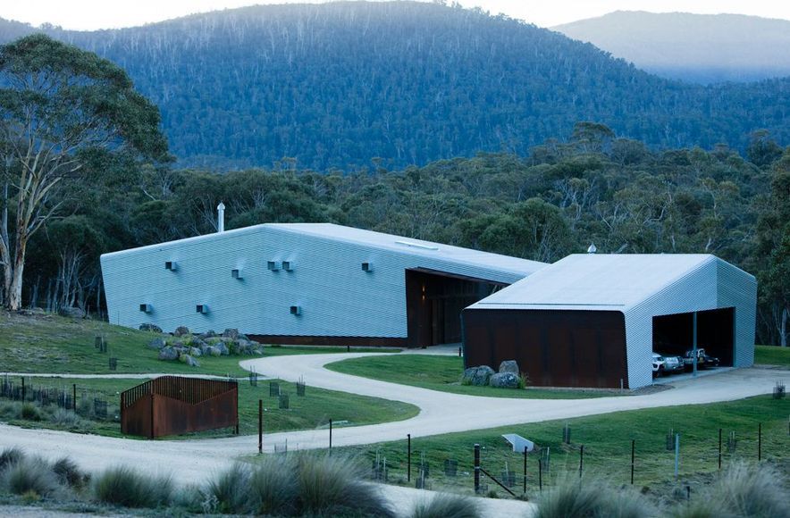 Snowy Mountains Stables