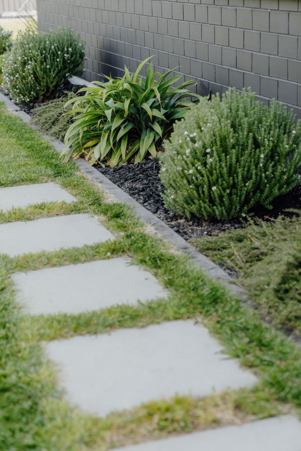 uponsite-landscapes-pukekohe-runciman-11-fix-standard-scale-200x.jpg