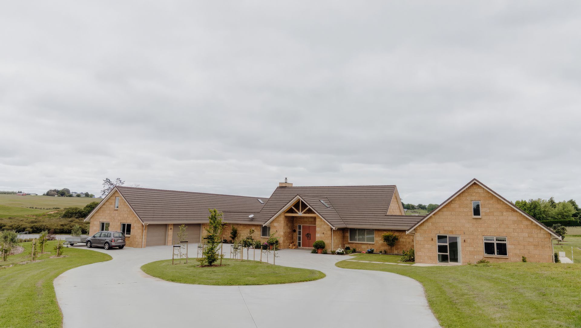 Whangapouri Road, Karaka banner