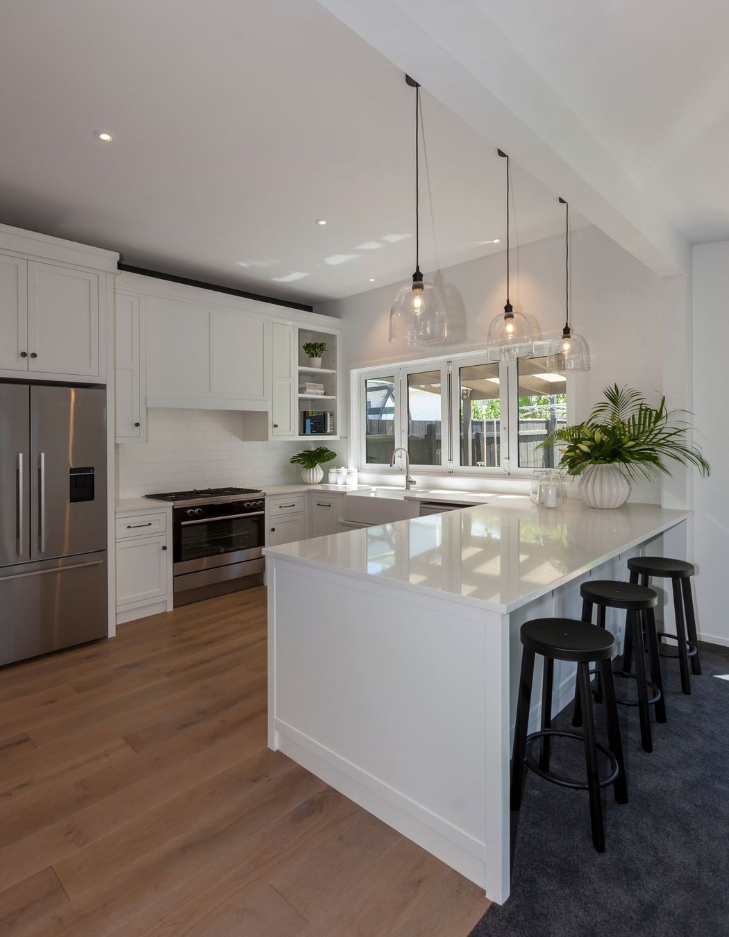 Modern monochrome villa - Wellington