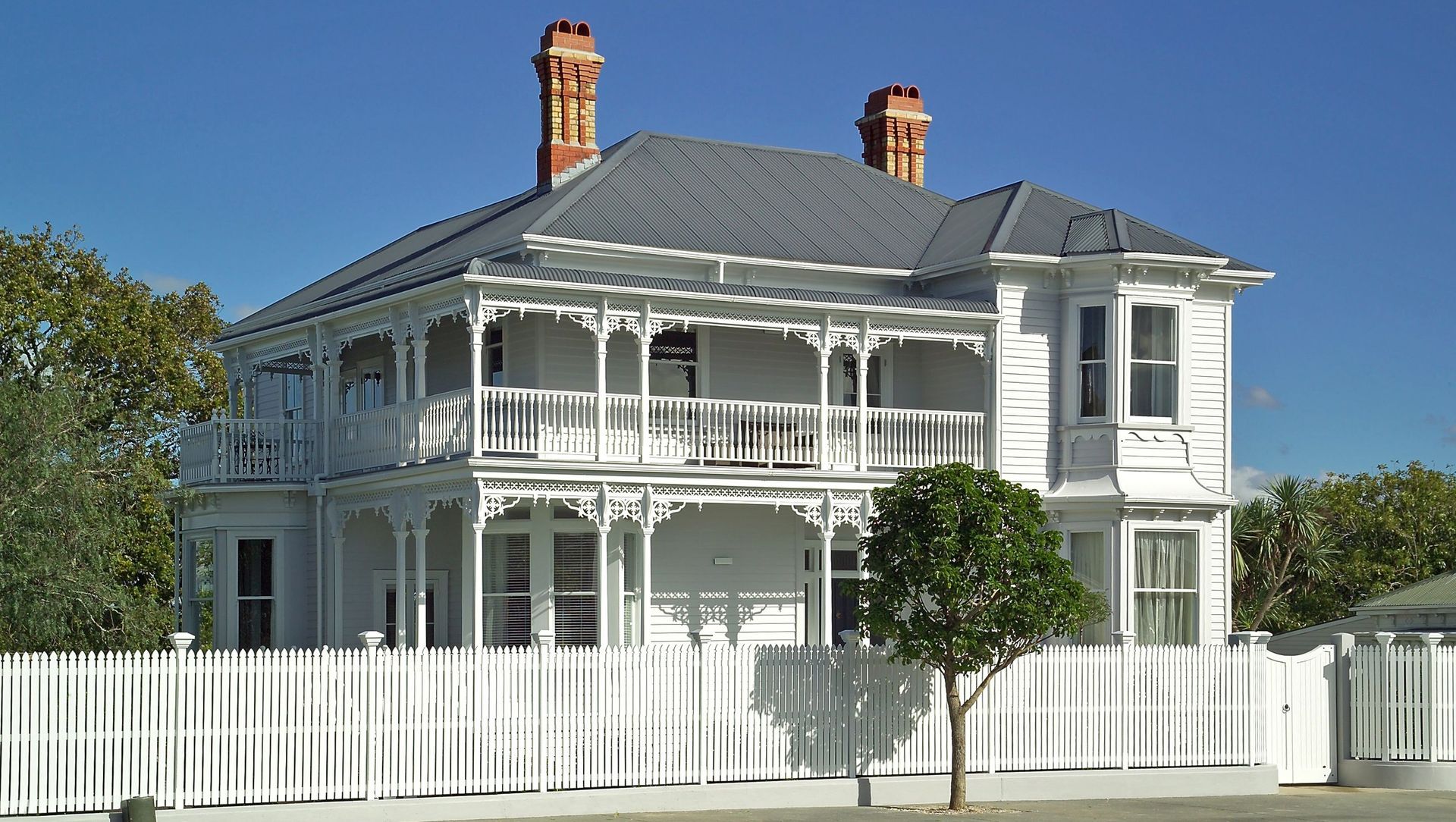 Papillon House banner