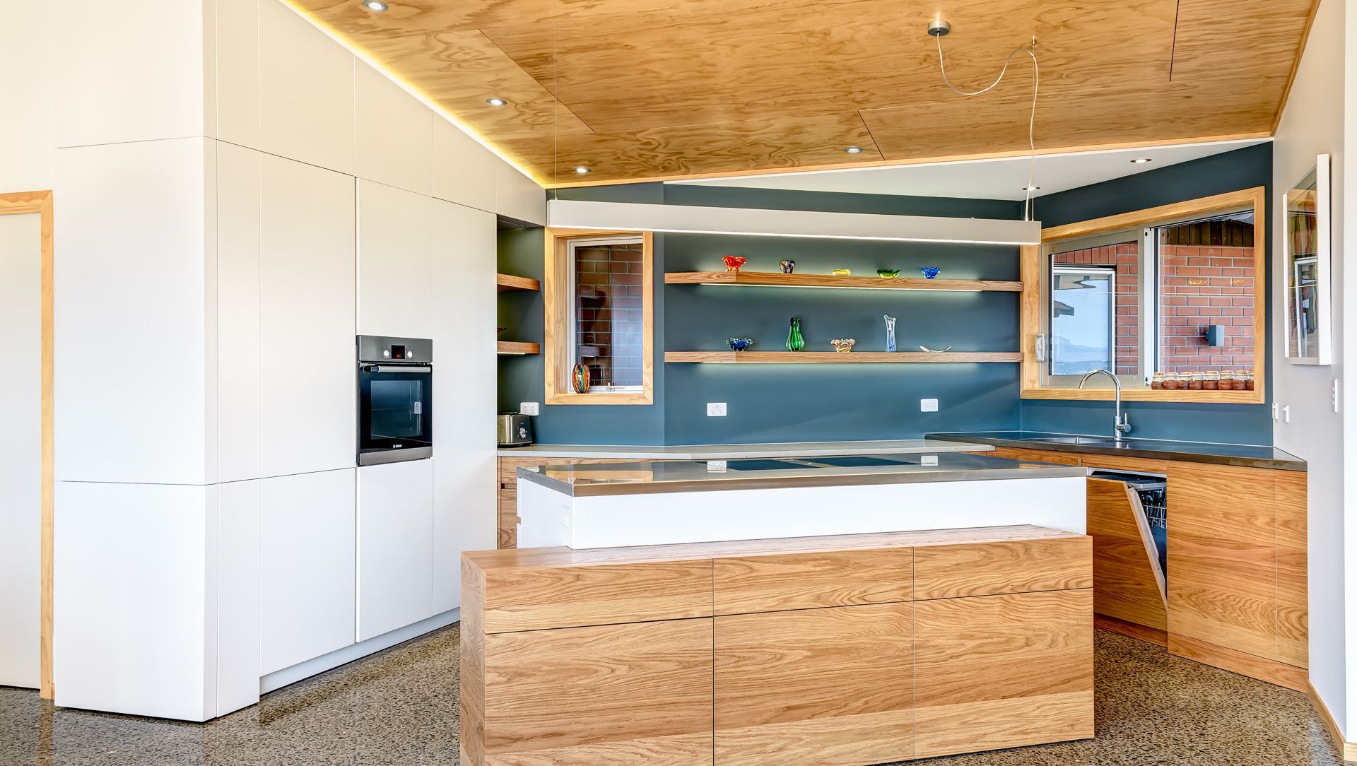 House with many angles banner