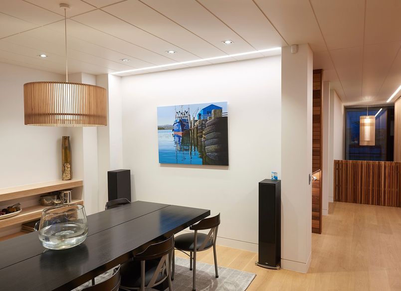 Mount Beach House - iO Lighting