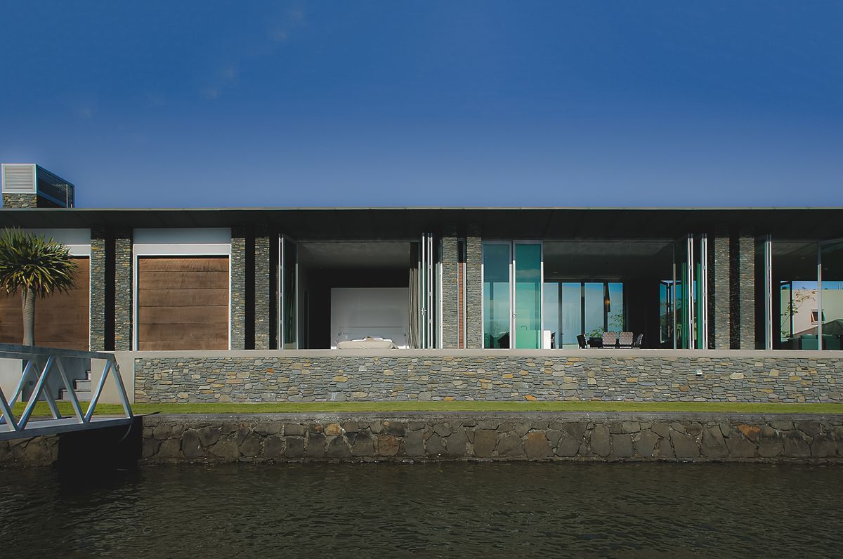 Pauanui House