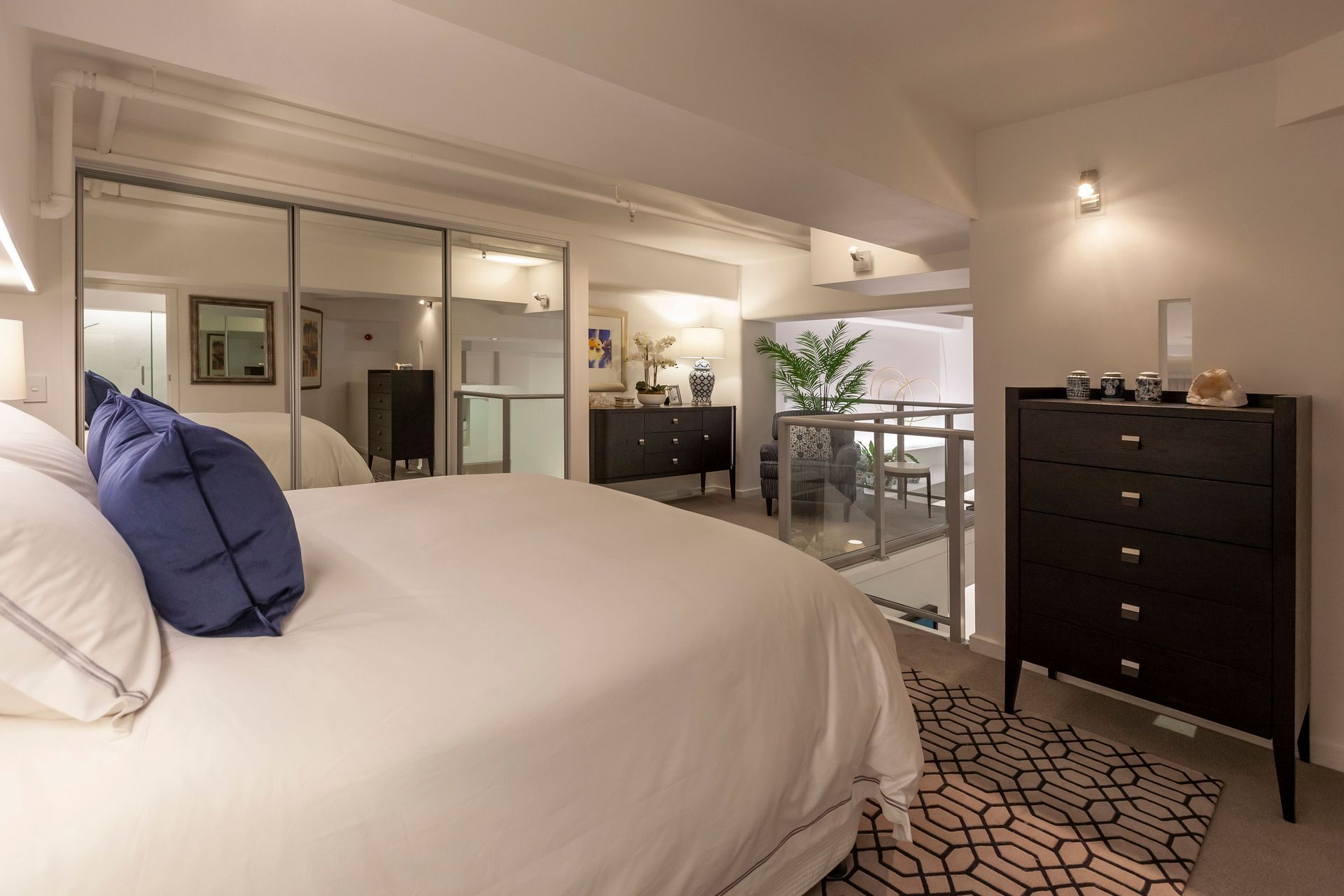 Timeless Elegance - Wellington inner-city apartment