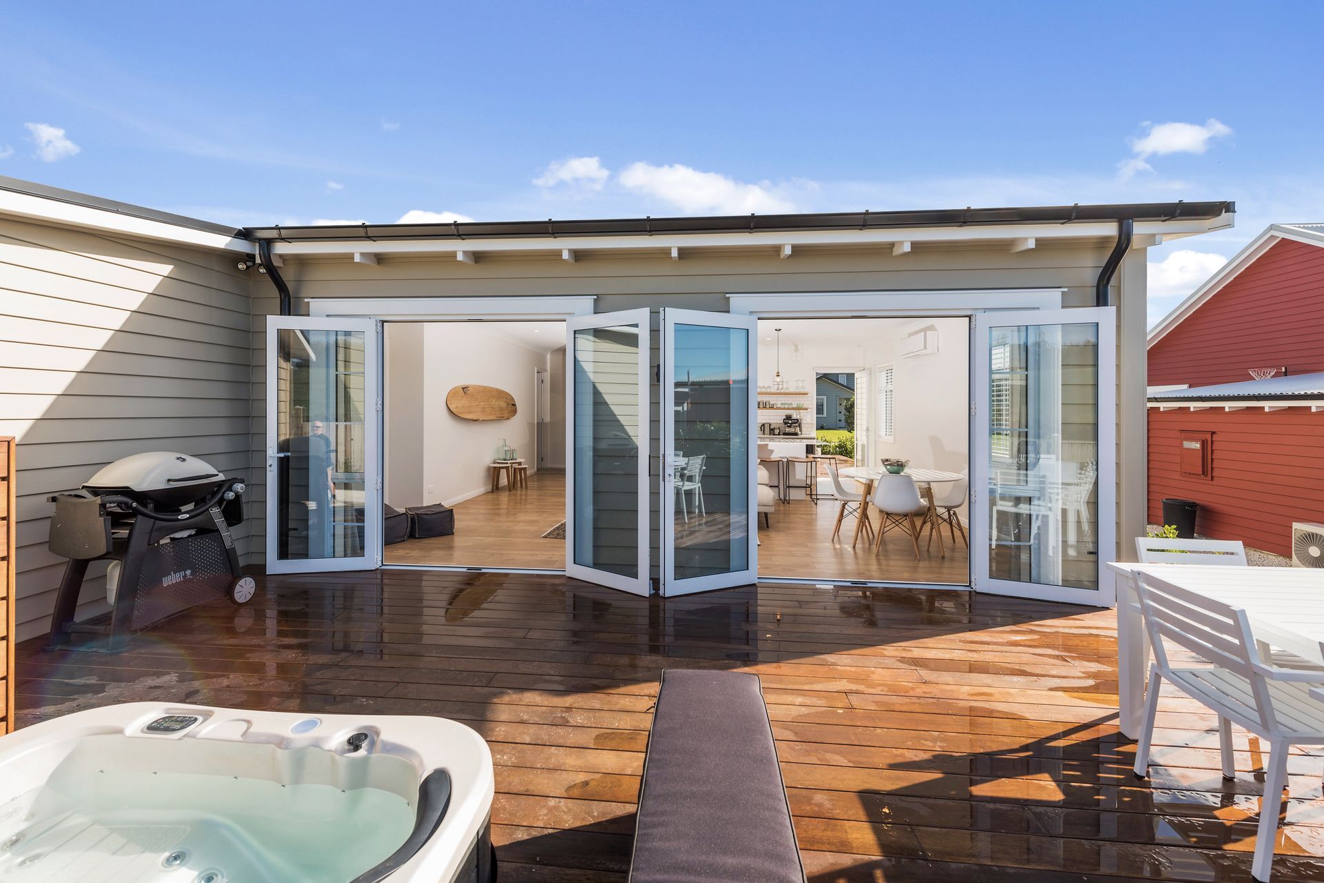 'The Bach' - Waihi Beach