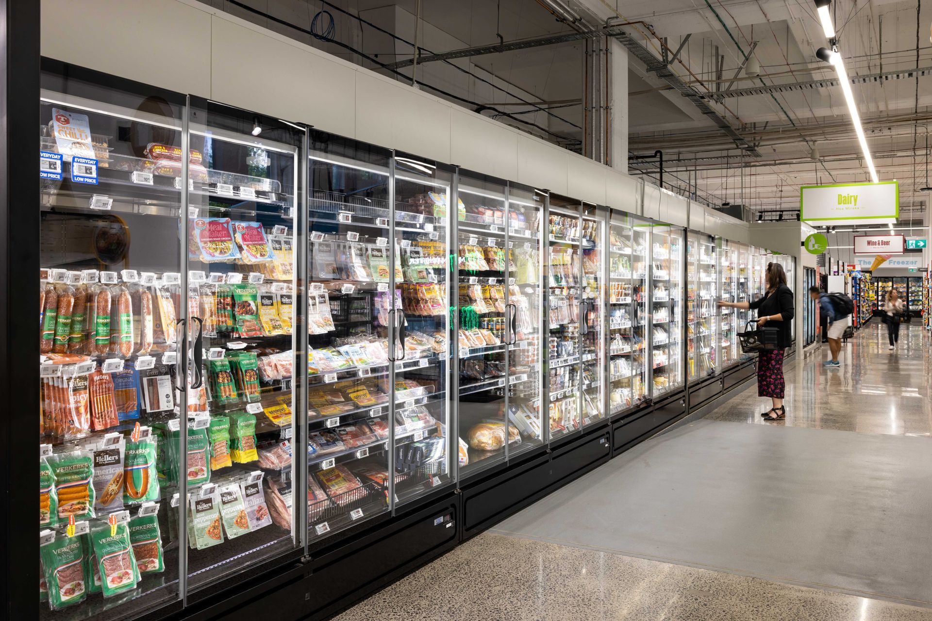 Nuffield St - New World Supermarket