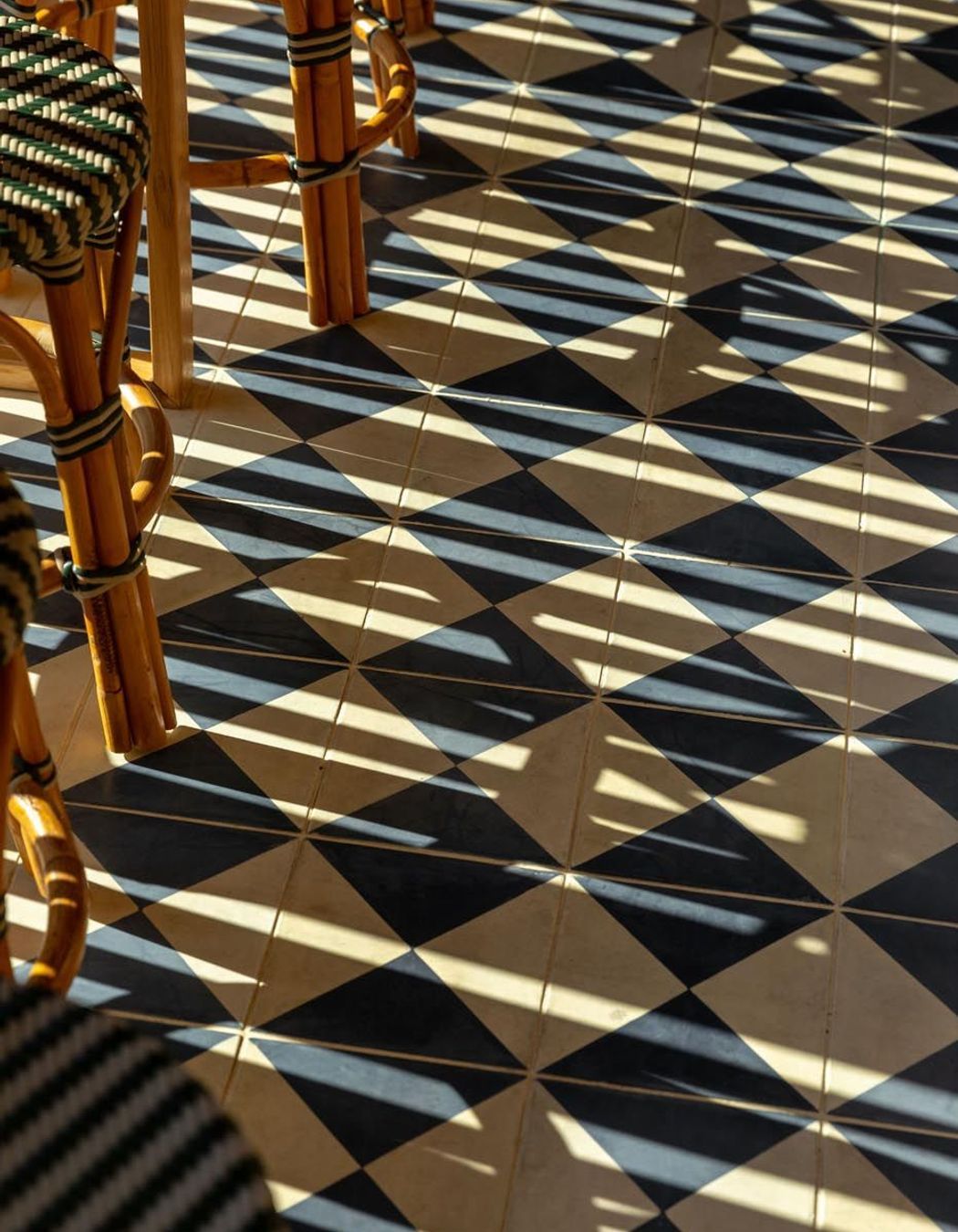 Burger Burger — Commercial Bay