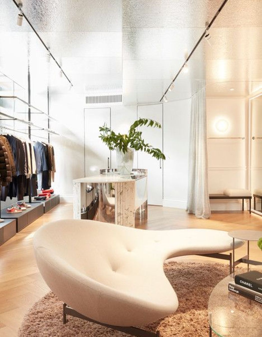 ##^^Aquel Retail Store