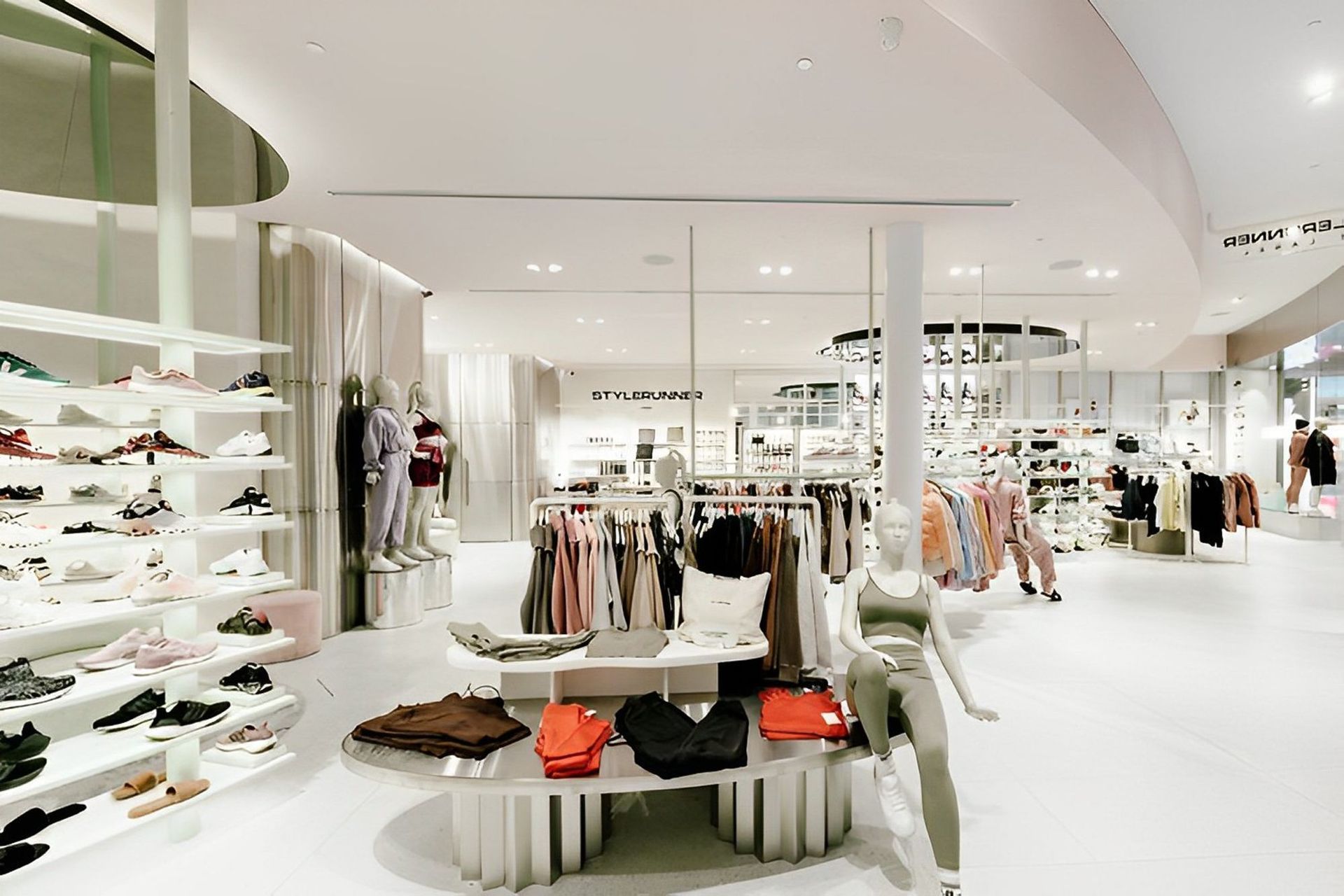 Stylerunner | Newmarket