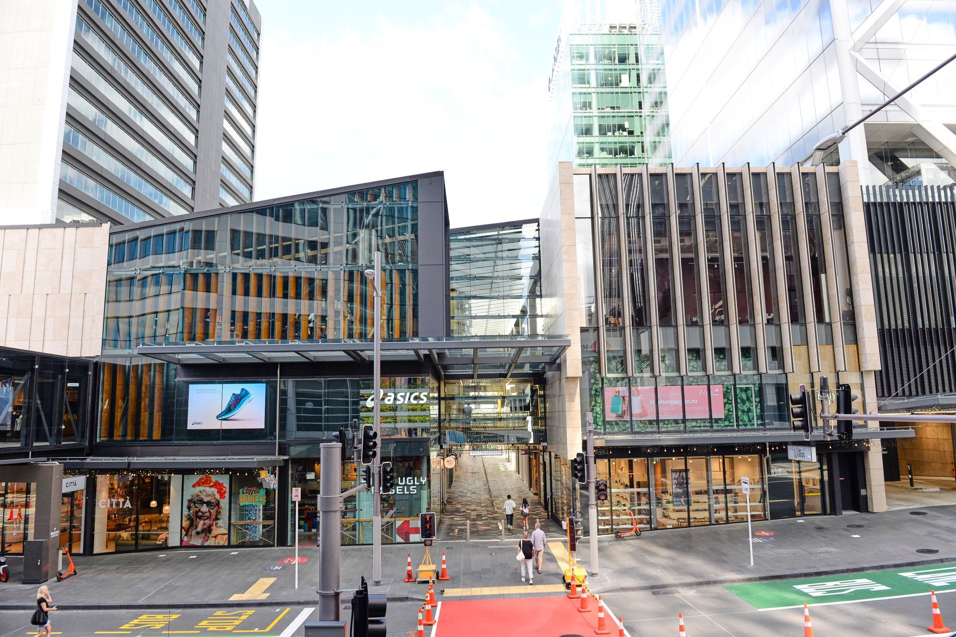 Commercial Bay | Podium