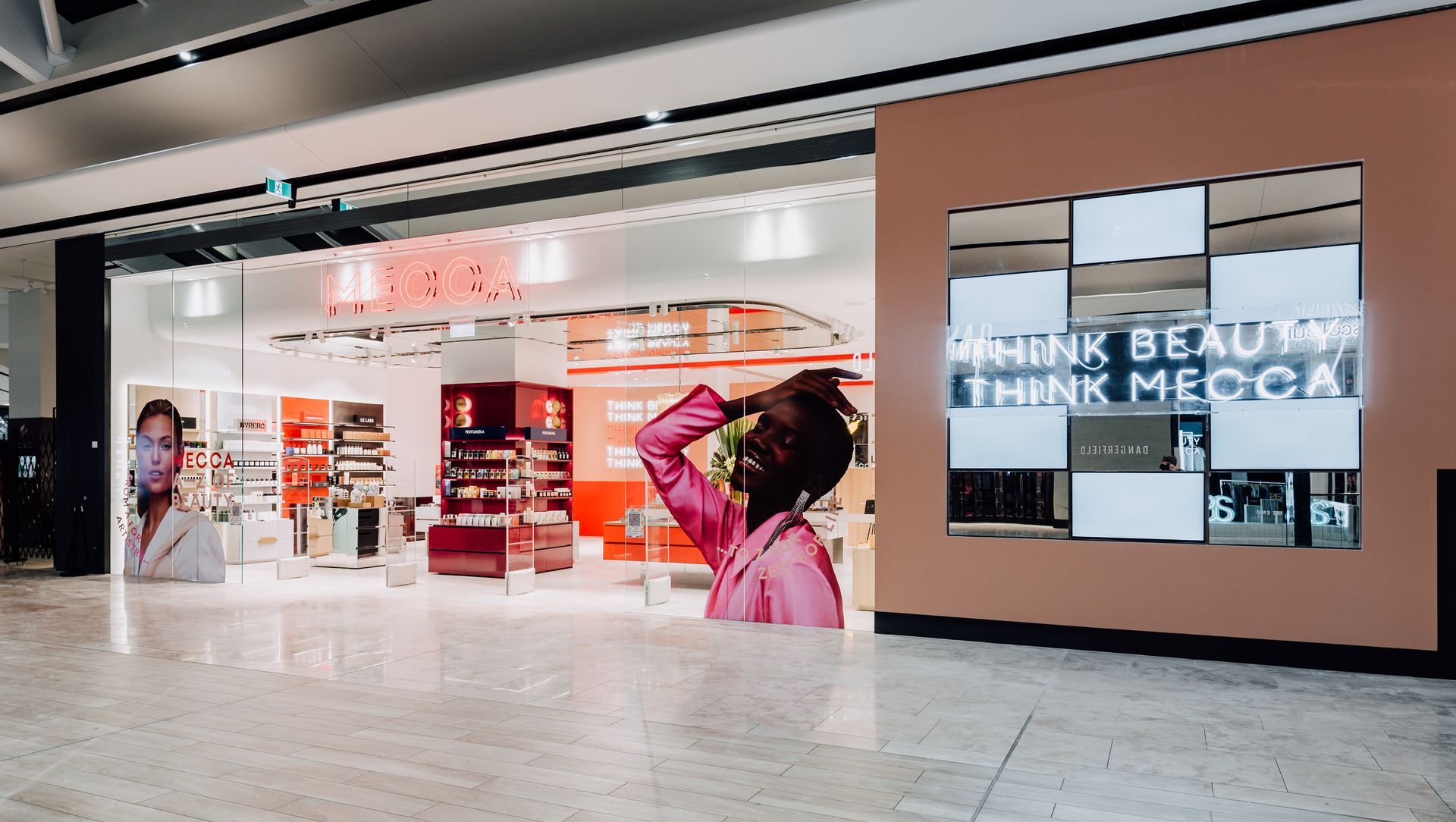 Mecca, Sylvia Park banner