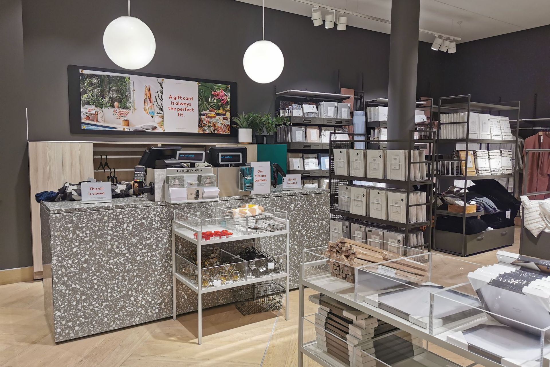 H&M Westfield New Market