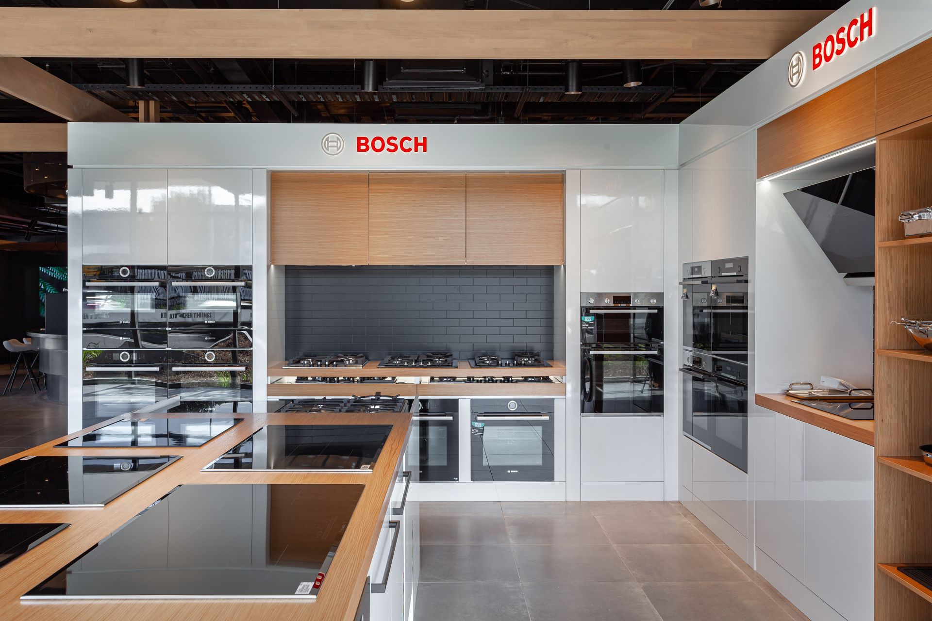 Kitchen Things, Lunn Ave