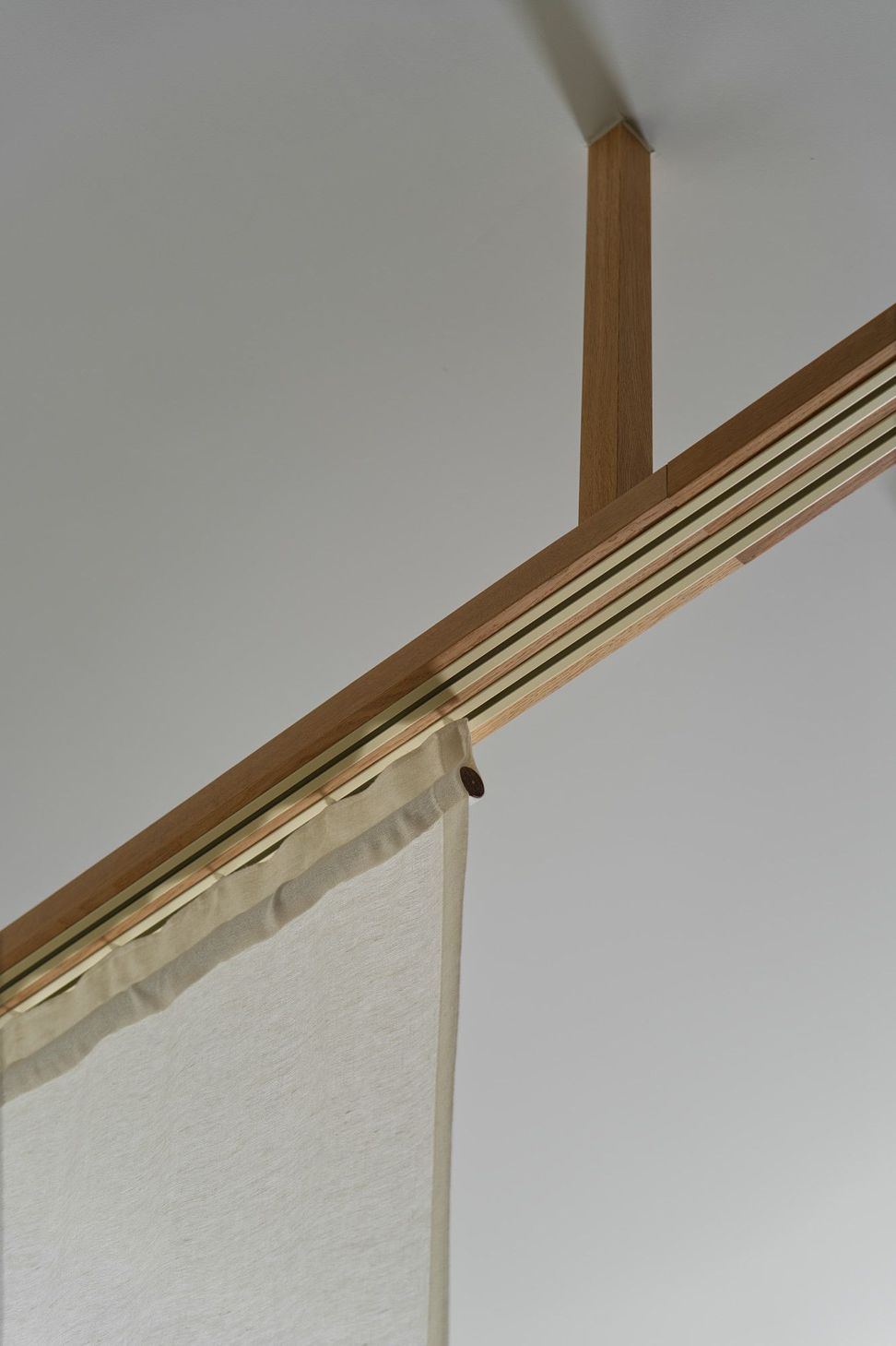 Kanat-StudioAcornCurtain-Detail-v2.jpg