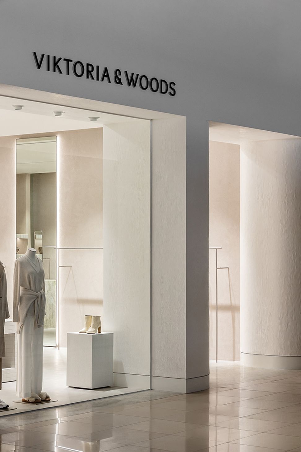 Viktoria & Woods Chadstone