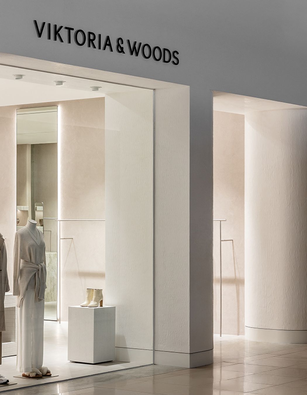 Viktoria &amp; Woods Chadstone