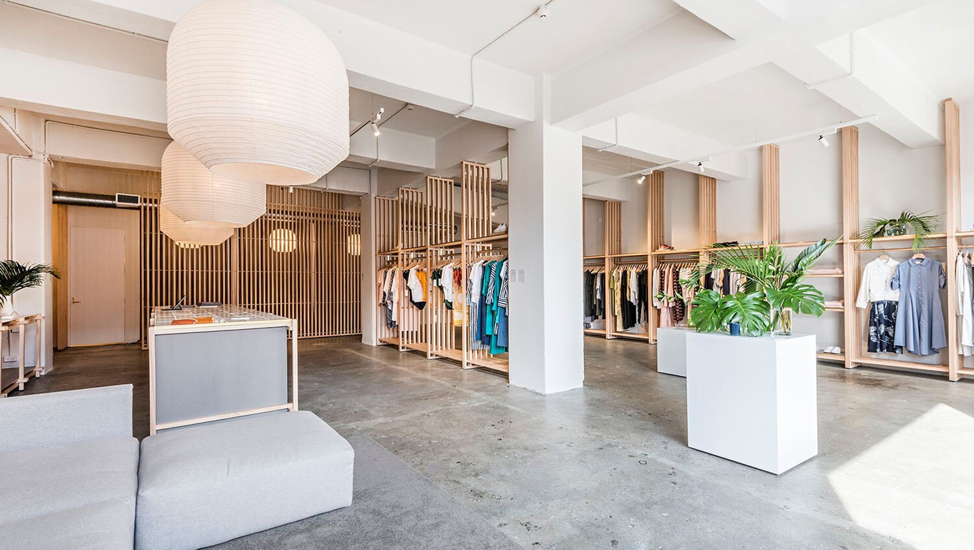 Kowtow, Wellington banner