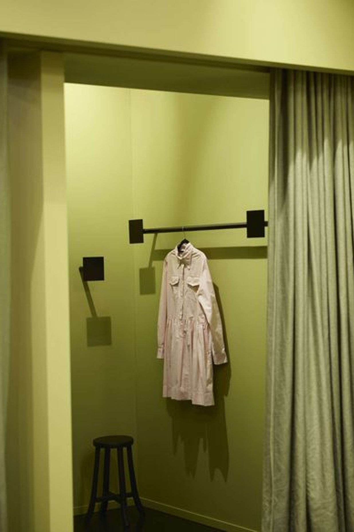 Change room curtains in James Dunlop, Linen, Opal. Photography by: Kristian Gehradte for Warren and Mahoney