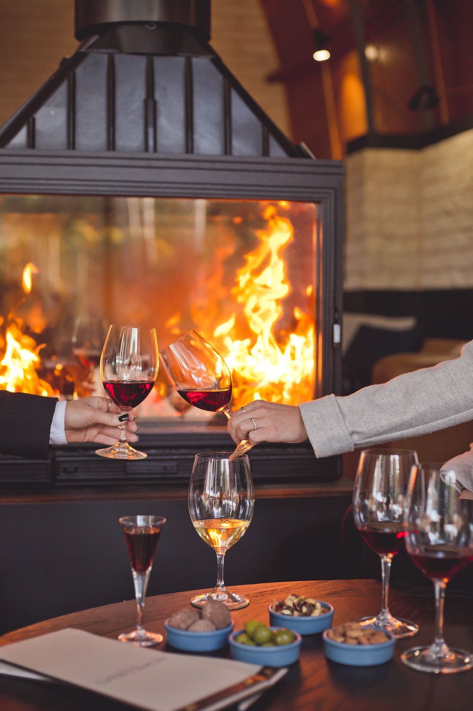 SG-MV8000-4S-The-Barrel-McWilliams-Calabria-Wines-Griffith-NSW-Fireplace-3-v2.jpg