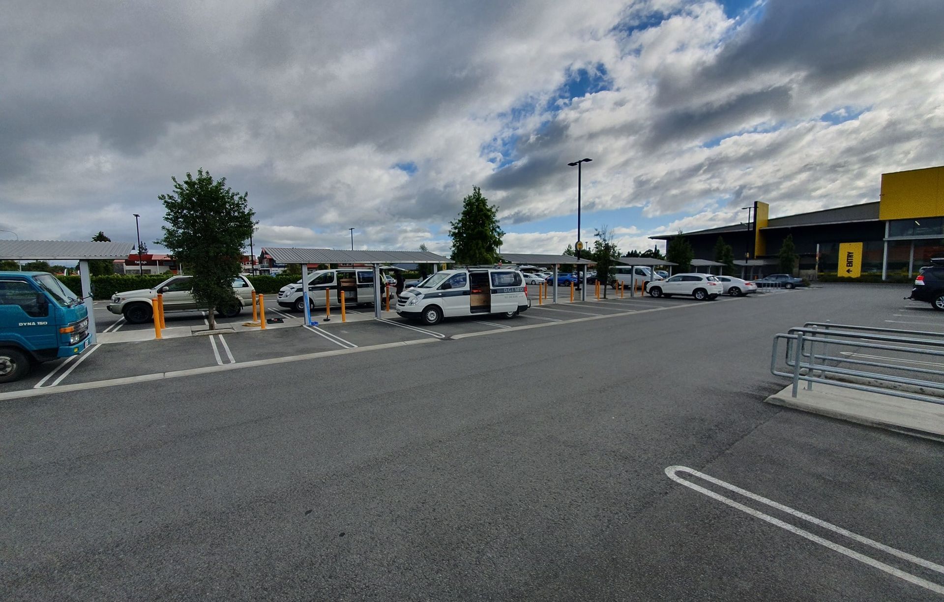 Rangiora Pak'nSave Parking Bollards