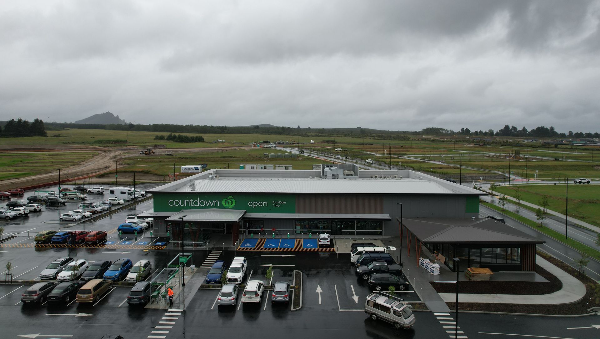 Delivering Electrical Excellence on Large-Scale Commercial Project - Woolworths Taupō South Case Study banner