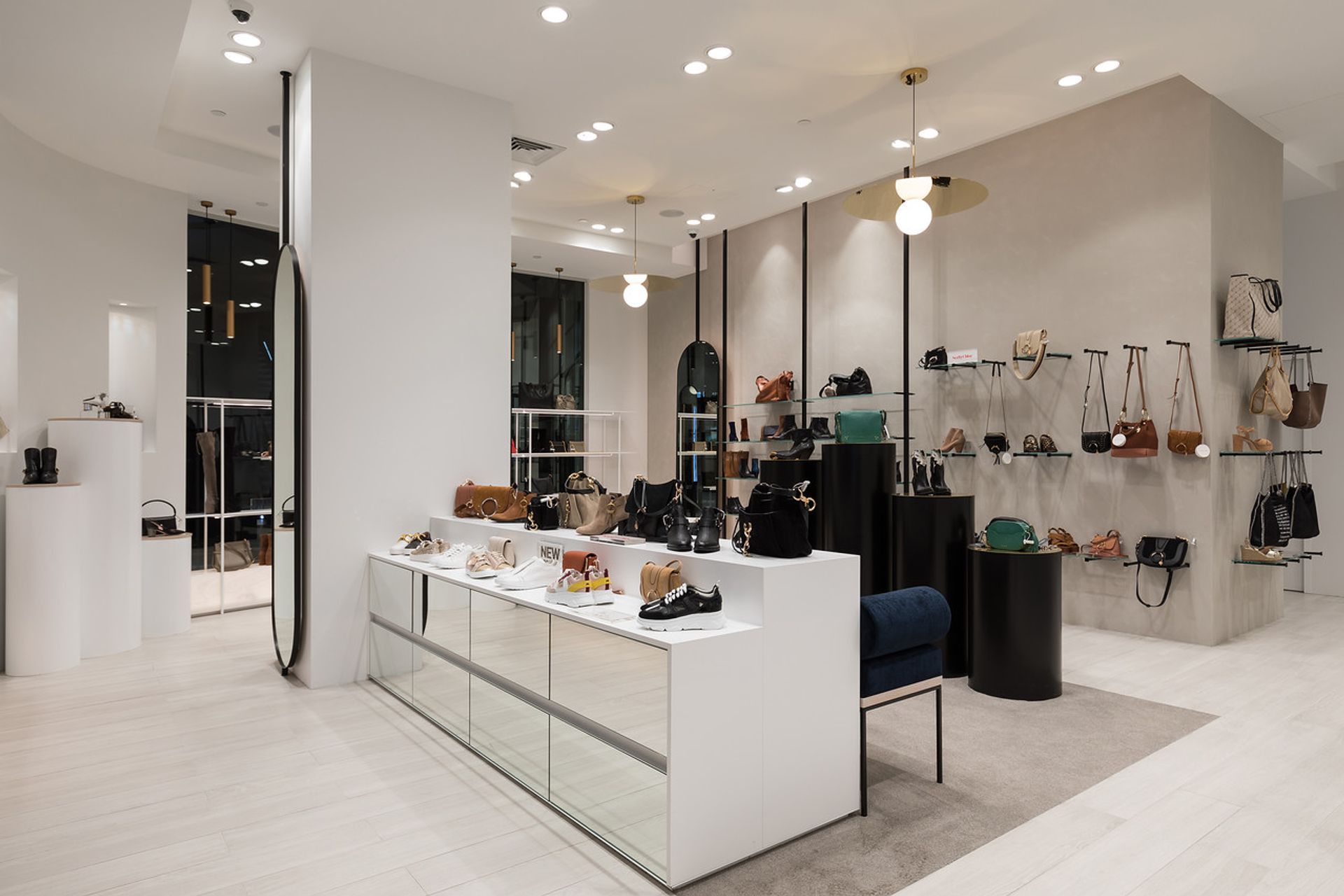 Scarpa Commercial Bay