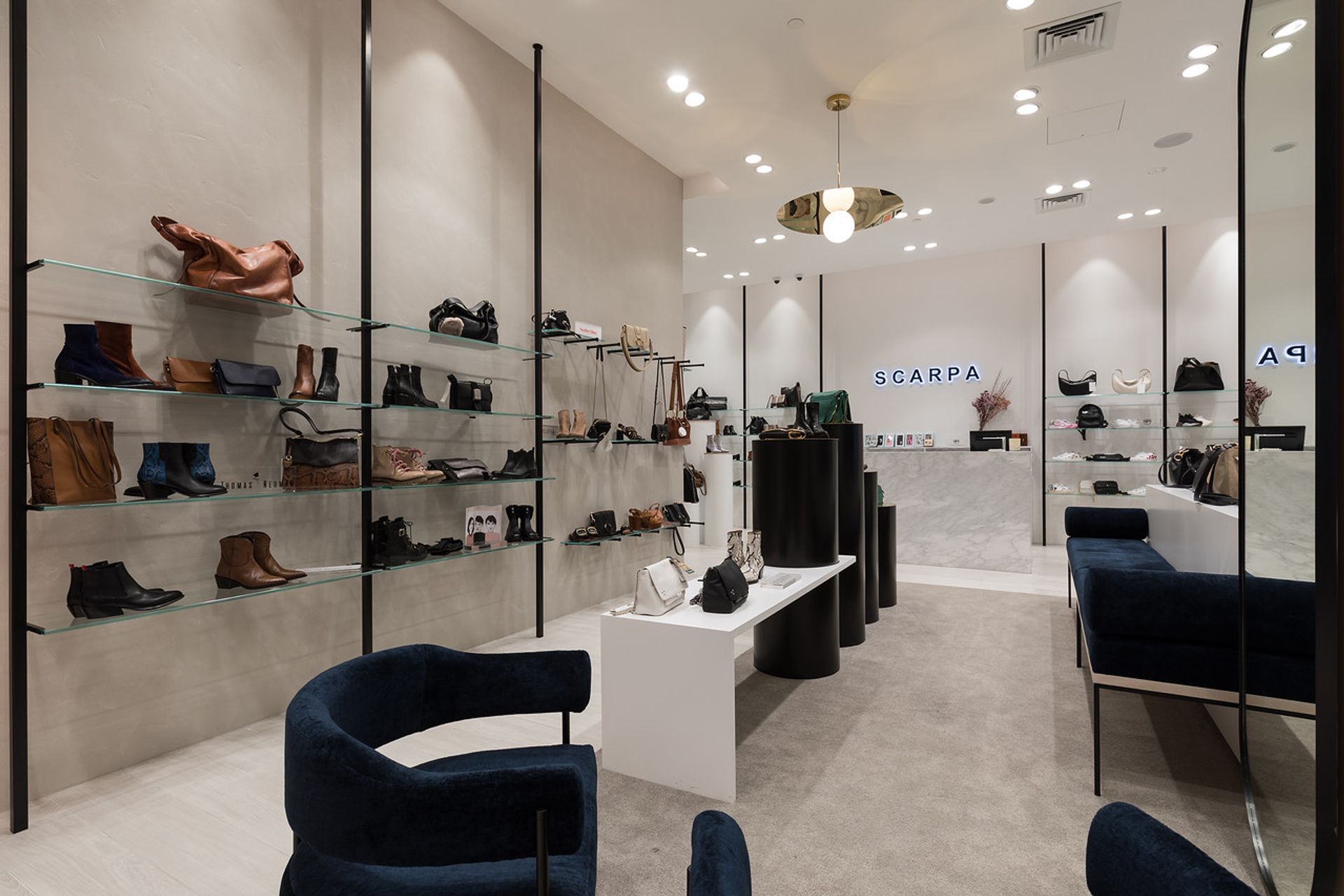 Scarpa Commercial Bay